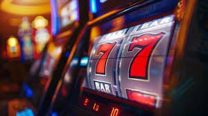mmkburma apk Slots နှင့် Table Games ကစားသူ မြင်ကွင်း